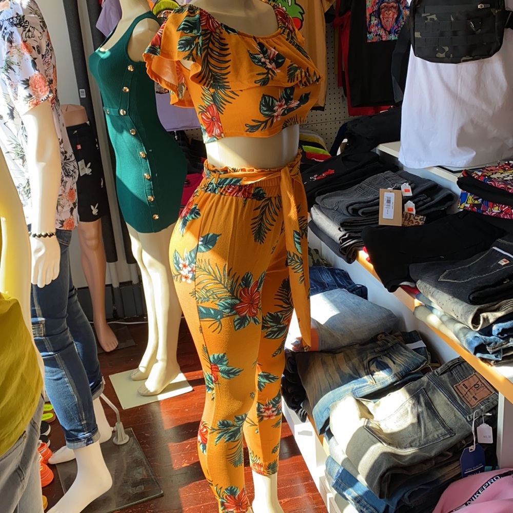 2pc jumpsuit - Picture 2 of 6